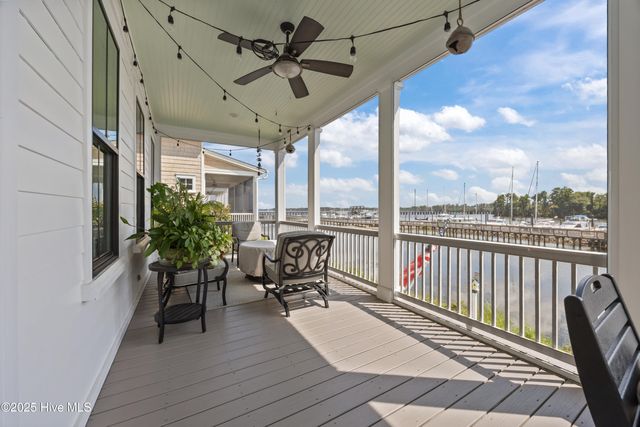 301 Moss Way, Washington, NC 27889