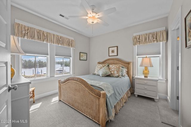 301 Moss Way, Washington, NC 27889