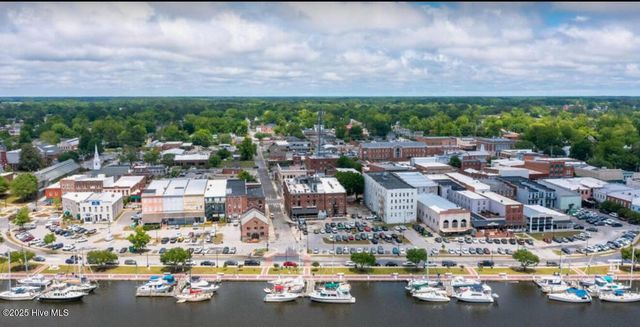 301 Moss Way, Washington, NC 27889