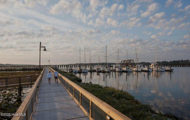 301 Moss Way, Washington, NC 27889