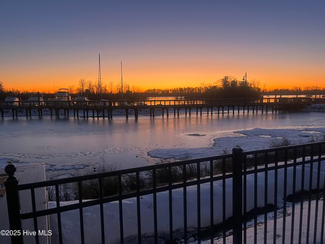 301 Moss Way, Washington, NC 27889