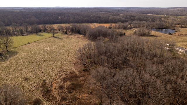 3936 County Road 385, Koshkonong, MO 65692