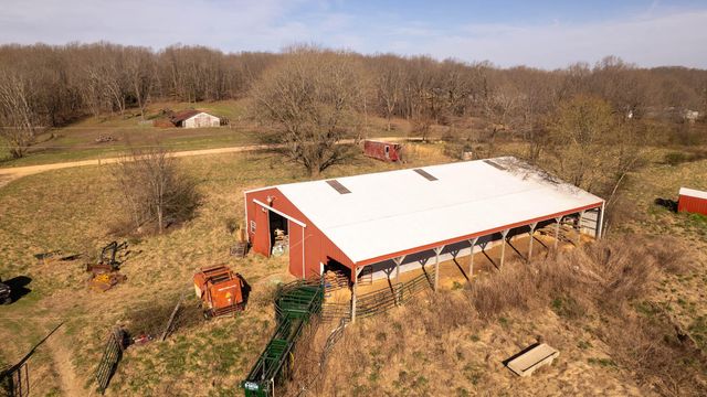 3936 County Road 385, Koshkonong, MO 65692
