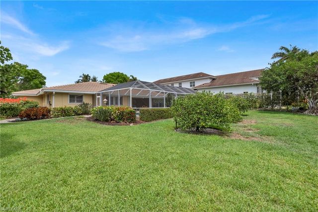 656 Binnacle DR, Naples, FL 34103