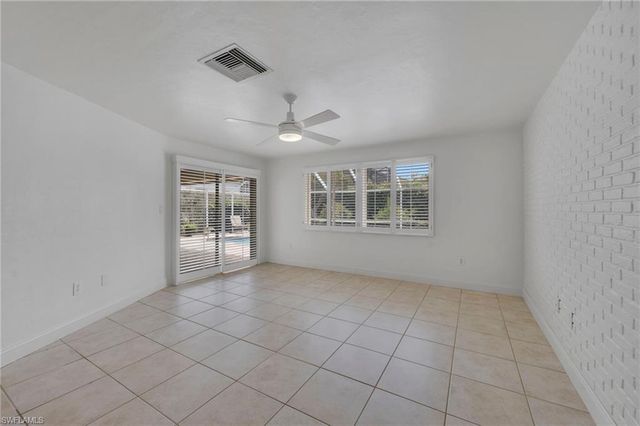 656 Binnacle DR, Naples, FL 34103
