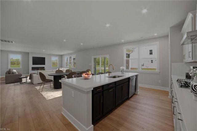 1405 Wharf Hill DR, Smithfield, VA 23430