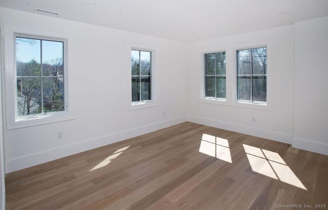 6 Down River Road, New Canaan, CT 06840