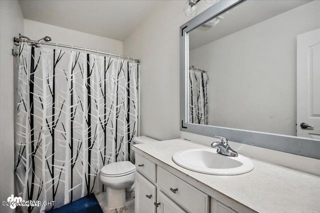20884 Trailhead Avenue, Eagle River, AK 99577
