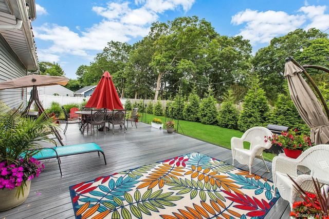 30 Island Boulevard, Bohemia, NY 11716