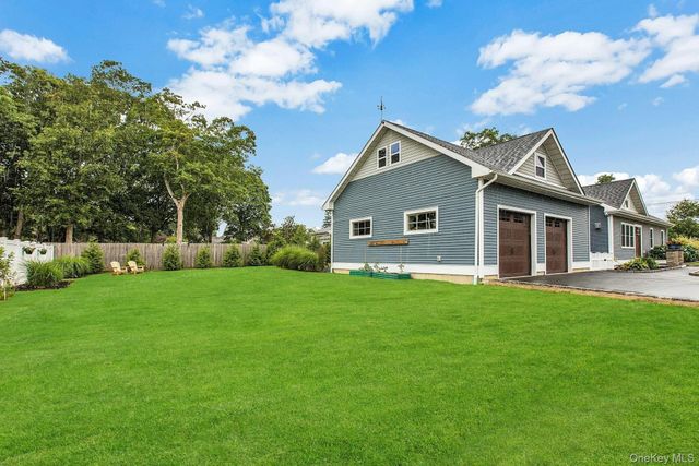 30 Island Boulevard, Bohemia, NY 11716