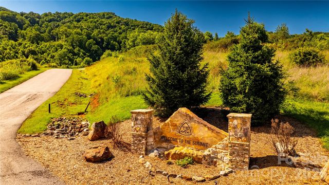 0000 High Rock View Drive 40, Canton, NC 28716