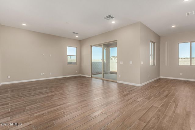 31541 N WET CREEK Road, San Tan Valley, AZ 85143