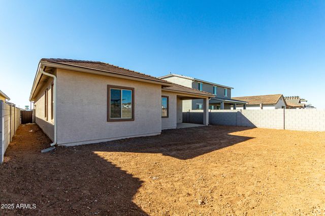 31541 N WET CREEK Road, San Tan Valley, AZ 85143
