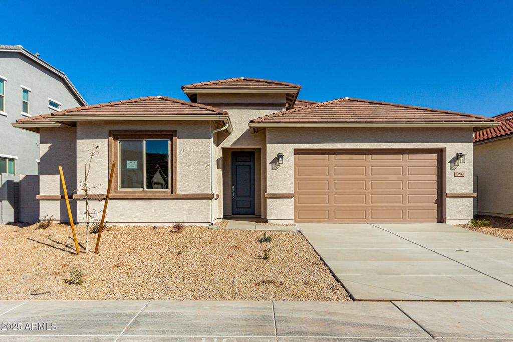 31541 N WET CREEK Road, San Tan Valley, AZ 85143