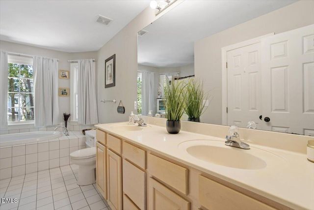 205 Hickory Glen Lane, Holly Springs, NC 27540