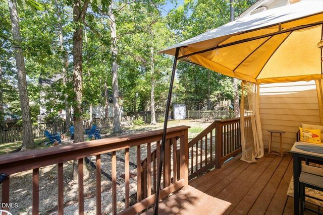 205 Hickory Glen Lane, Holly Springs, NC 27540