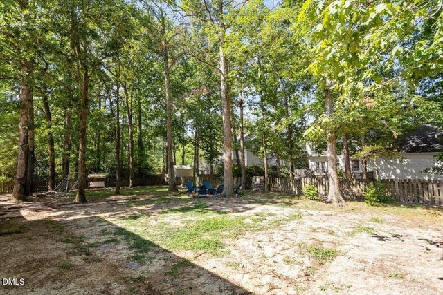 205 Hickory Glen Lane, Holly Springs, NC 27540