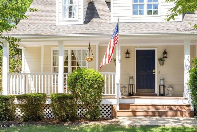 205 Hickory Glen Lane, Holly Springs, NC 27540