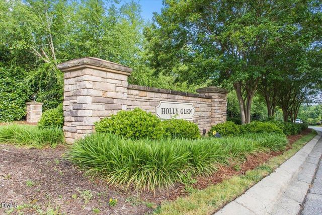 205 Hickory Glen Lane, Holly Springs, NC 27540