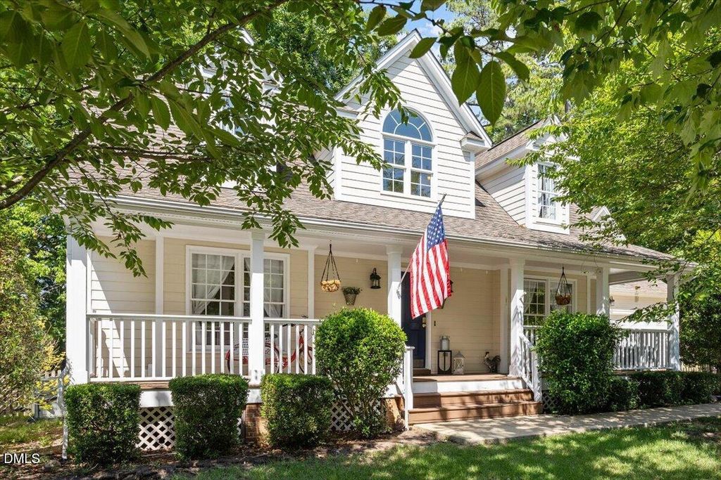 205 Hickory Glen Lane, Holly Springs, NC 27540