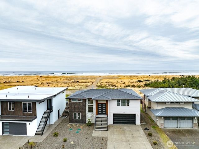 31905 G Street, Ocean Park, WA 98640