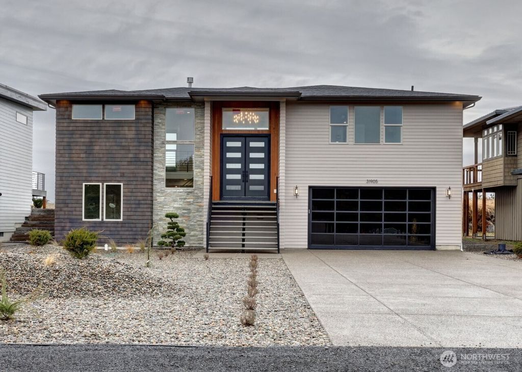 31905 G Street, Ocean Park, WA 98640