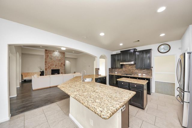 5047 Crystal Bluff Court, Richmond, TX 77407