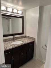 307 YOAKUM PKWY #609, Alexandria, VA 22304