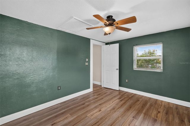 1111 DORA AVENUE, Tavares, FL 32778