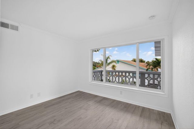 624 Southwind Circle 4, North Palm Beach, FL 33408