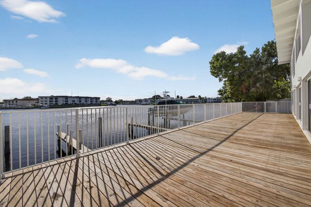 624 Southwind Circle 4, North Palm Beach, FL 33408