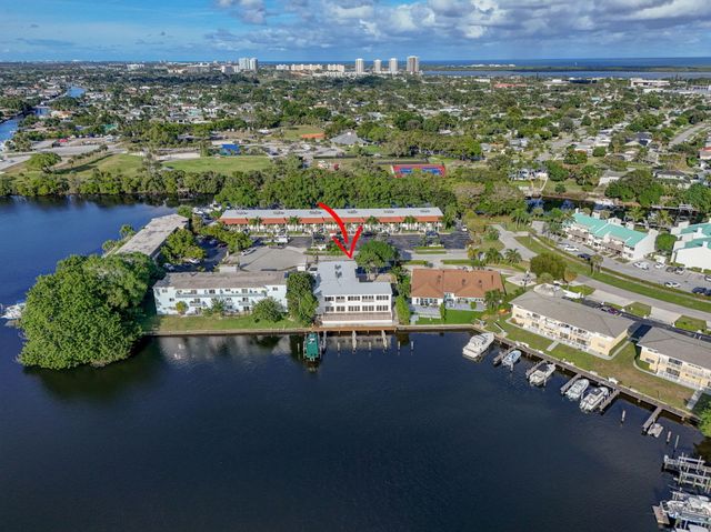 624 Southwind Circle 4, North Palm Beach, FL 33408