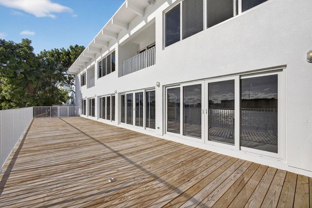 624 Southwind Circle 4, North Palm Beach, FL 33408