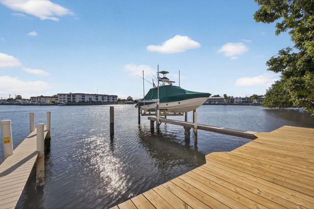 624 Southwind Circle 4, North Palm Beach, FL 33408