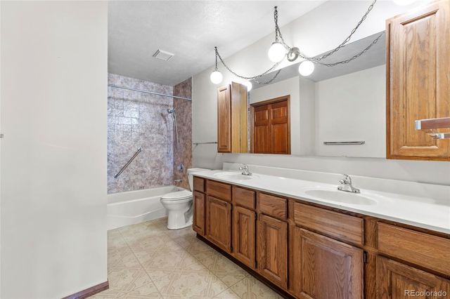 685 S 14th Avenue, Brighton, CO 80601