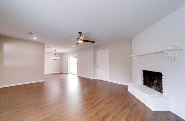 6824 Trail Lake Drive 6826, Fort Worth, TX 76133
