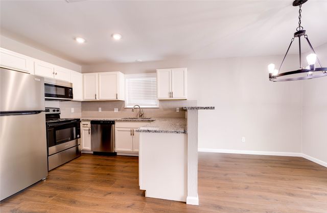 6824 Trail Lake Drive 6826, Fort Worth, TX 76133