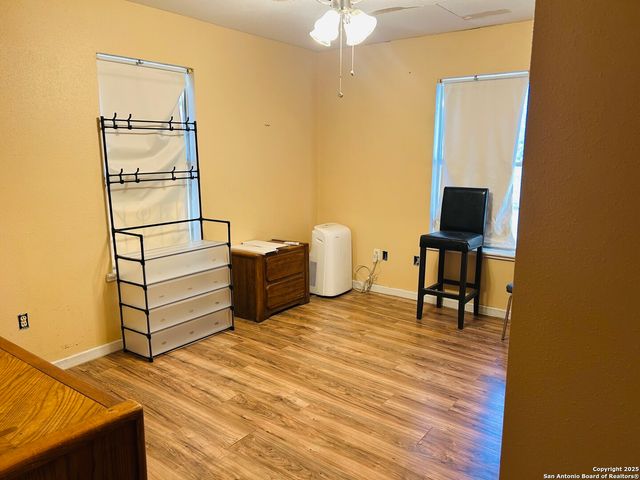 406 Hernandez, Poteet, TX 78065