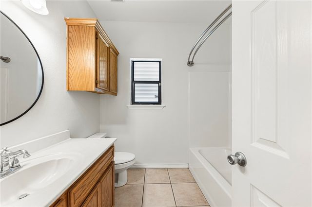 3114 Paris Dr, Corpus Christi, TX 78414