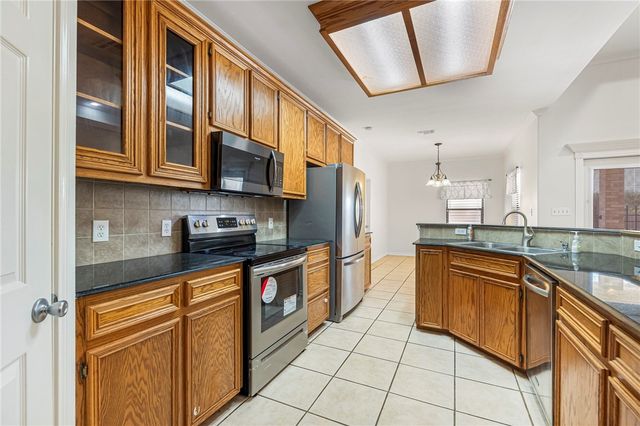 3114 Paris Dr, Corpus Christi, TX 78414