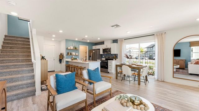 206 Skyline Ridge Loop, Sacramento, CA 95834