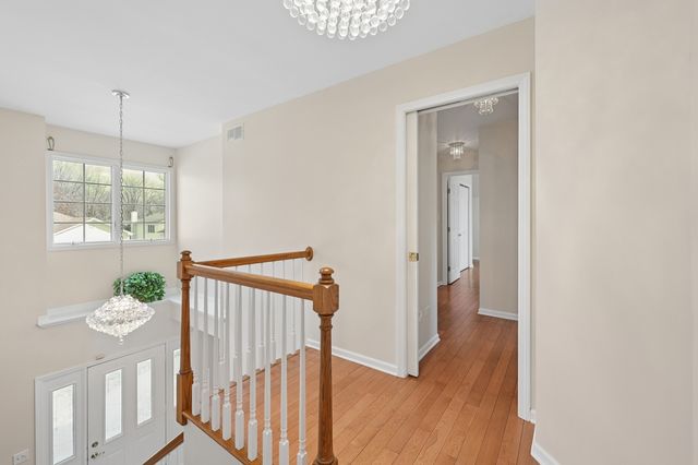 18036 Crystal Lane, Lansing, IL 60438