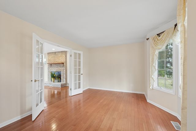 18036 Crystal Lane, Lansing, IL 60438