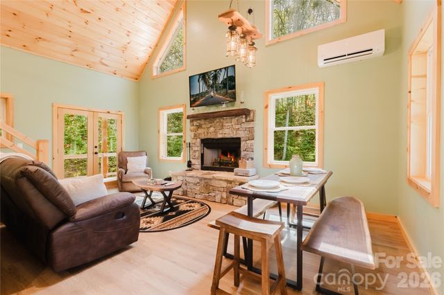 241 Golden Hawk Drive 85, Bryson City, NC 28713