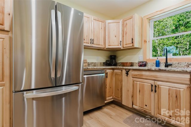241 Golden Hawk Drive 85, Bryson City, NC 28713