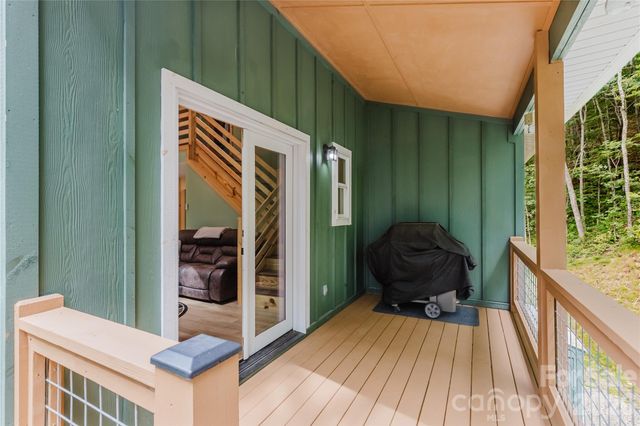 241 Golden Hawk Drive 85, Bryson City, NC 28713