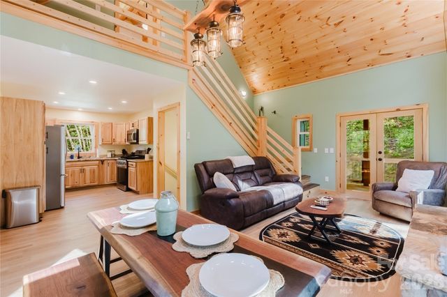 241 Golden Hawk Drive 85, Bryson City, NC 28713