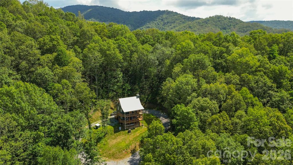 241 Golden Hawk Drive 85, Bryson City, NC 28713