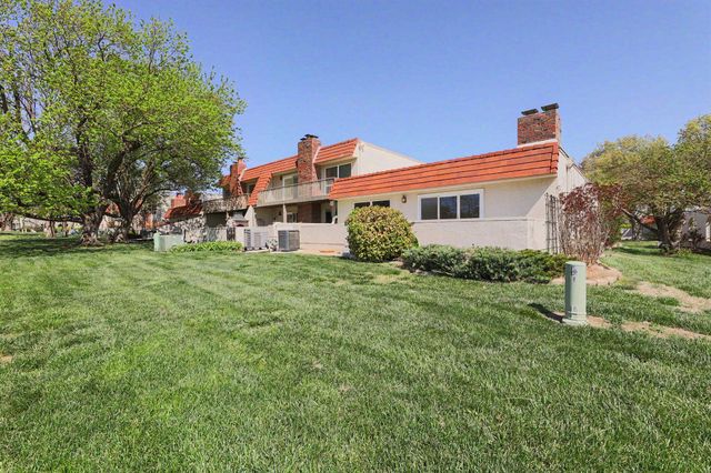 26 E Via Roma, Wichita, KS 67230