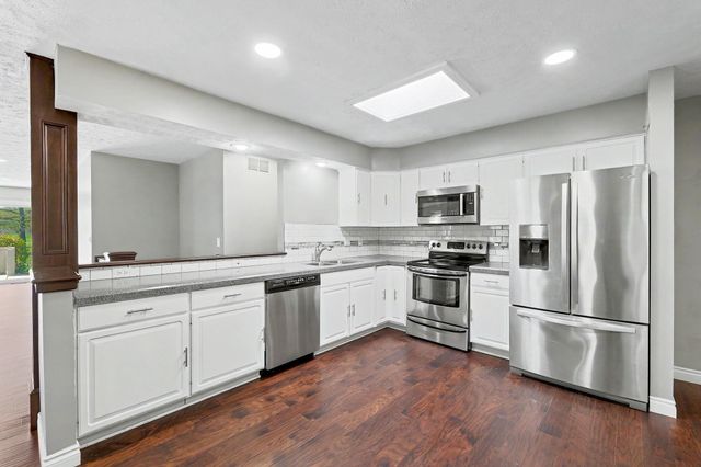 26 E Via Roma, Wichita, KS 67230
